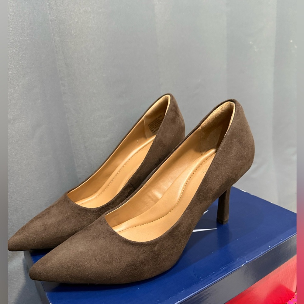 Nordstrom Rack Suede Pumps
